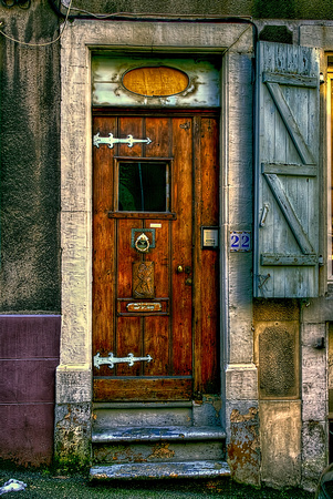 Boulogne Doorway